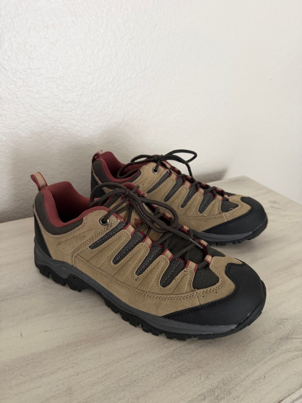 Denali Men's Outdoor Trail Shoes - Brown with Black and Red Accents Size 9